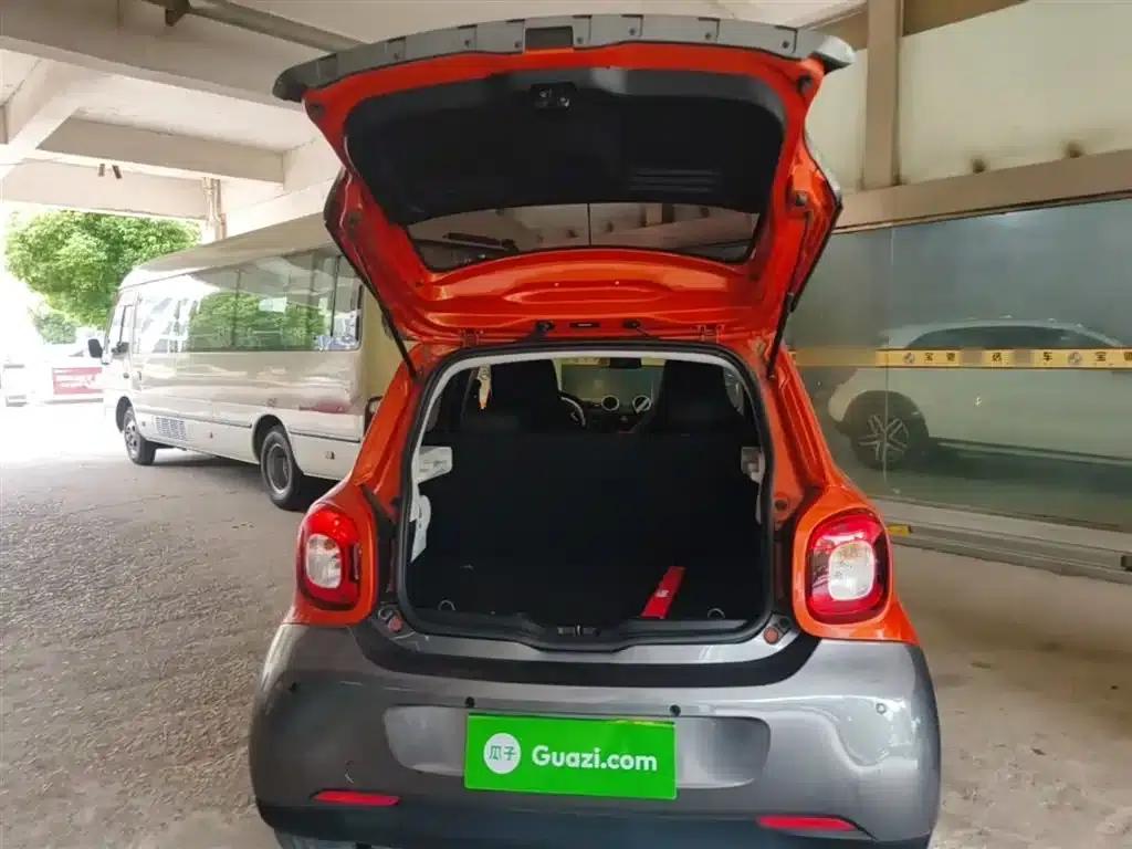2018 Smart Forfour 1.0L 52kW Dynamic Edition — миниатюра 19