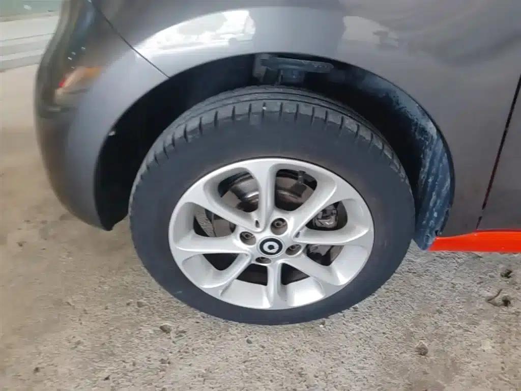 2018 Smart Forfour 1.0L 52kW Dynamic Edition — миниатюра 23