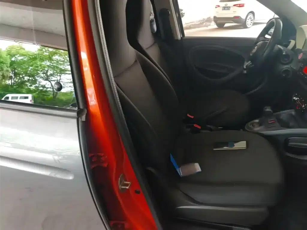 2018 Smart Forfour 1.0L 52kW Dynamic Edition — миниатюра 25