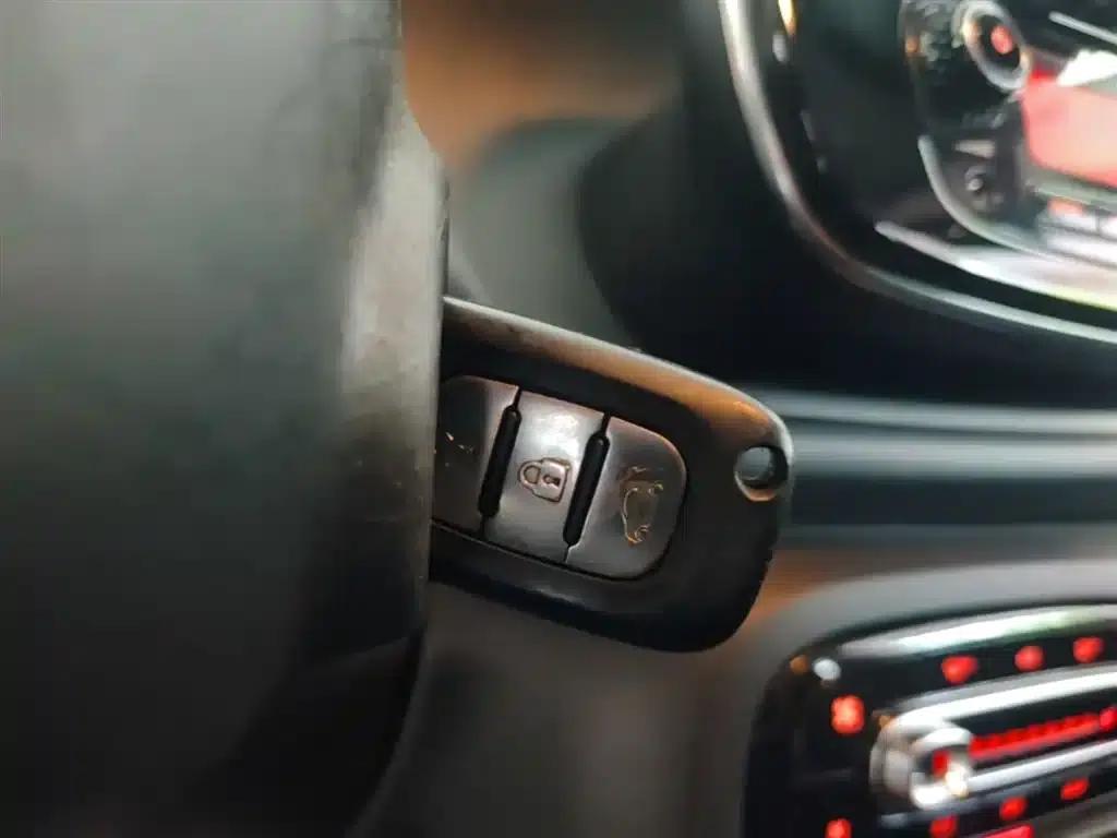 2018 Smart Forfour 1.0L 52kW Dynamic Edition — миниатюра 9