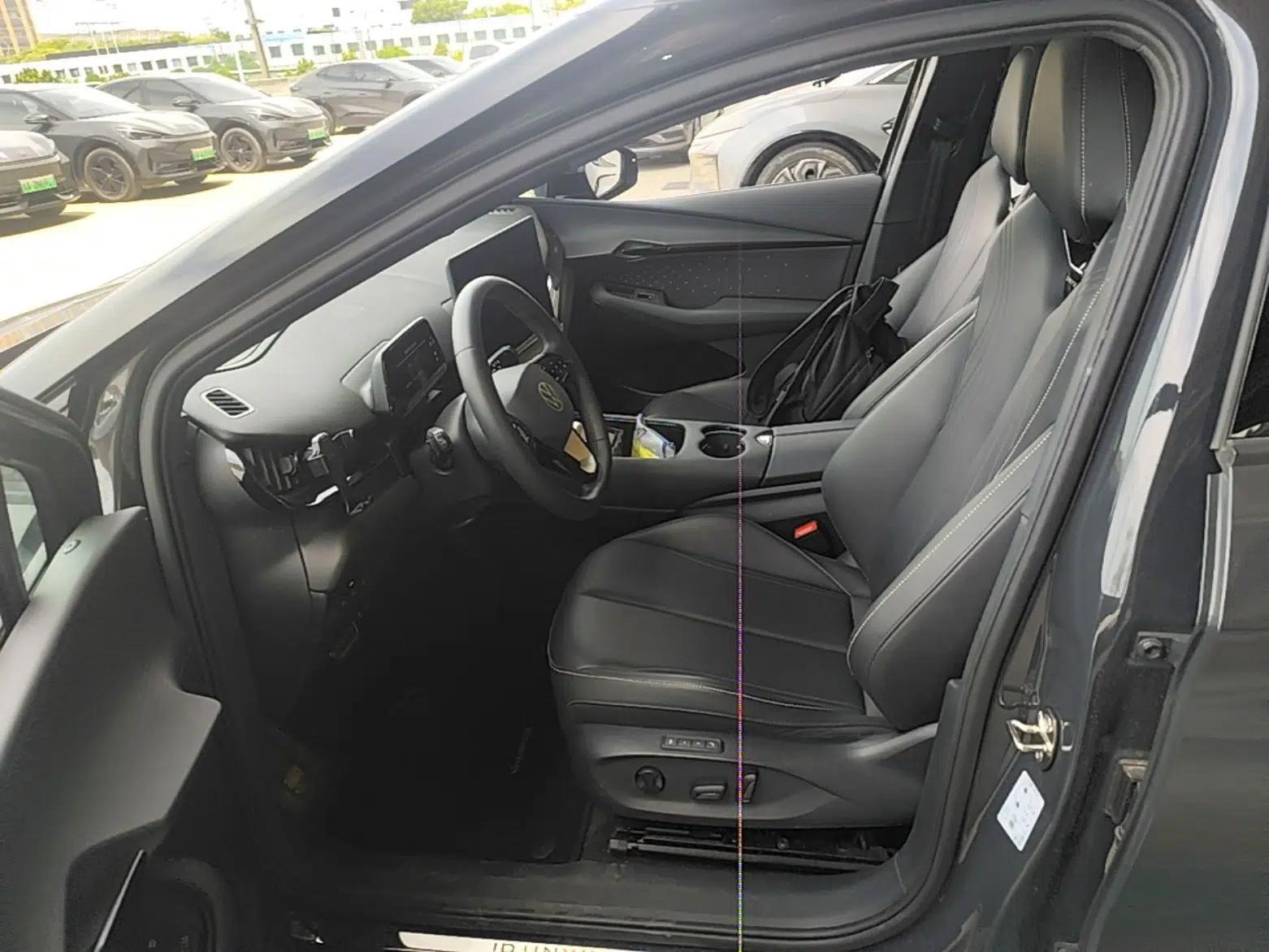 Volkswagen ID.UNYX 2024 Revised Ultra Long-Range Version — миниатюра 18