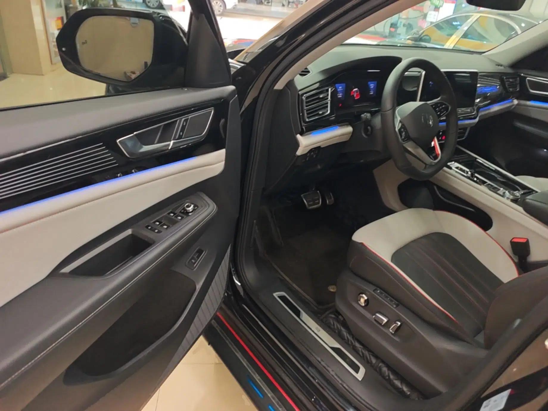 Volkswagen Teramont X 2023 380TSI Four-Wheel Drive Prestige Luxury Edition — миниатюра 19