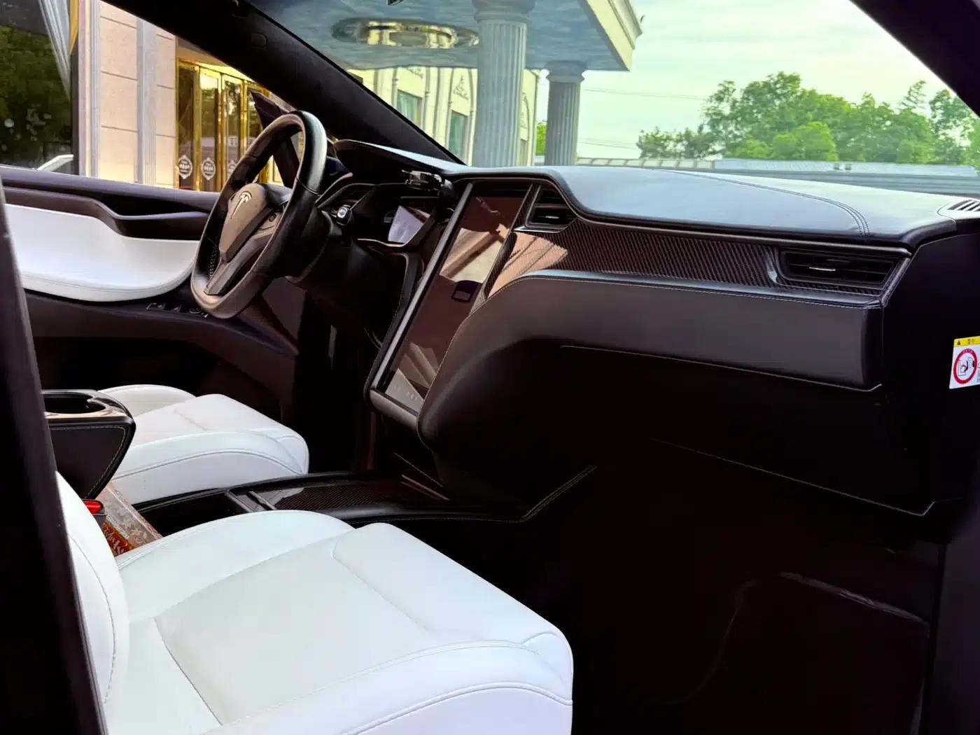 2019 Model X Performance Edition — миниатюра 11