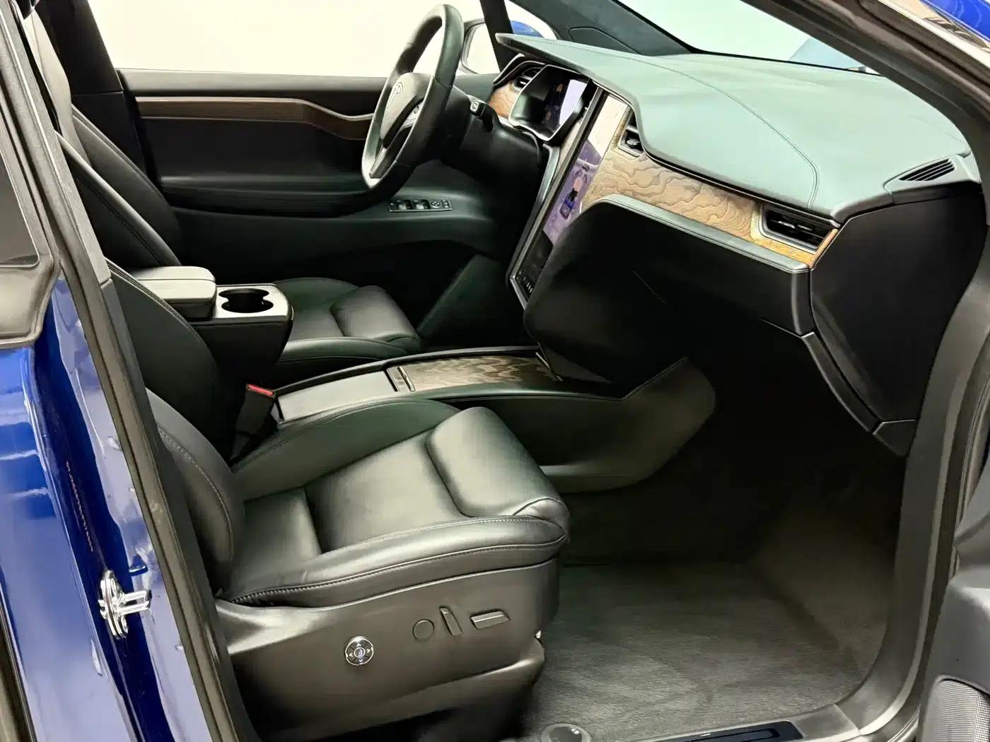 Model X 2019 Long Range — миниатюра 12