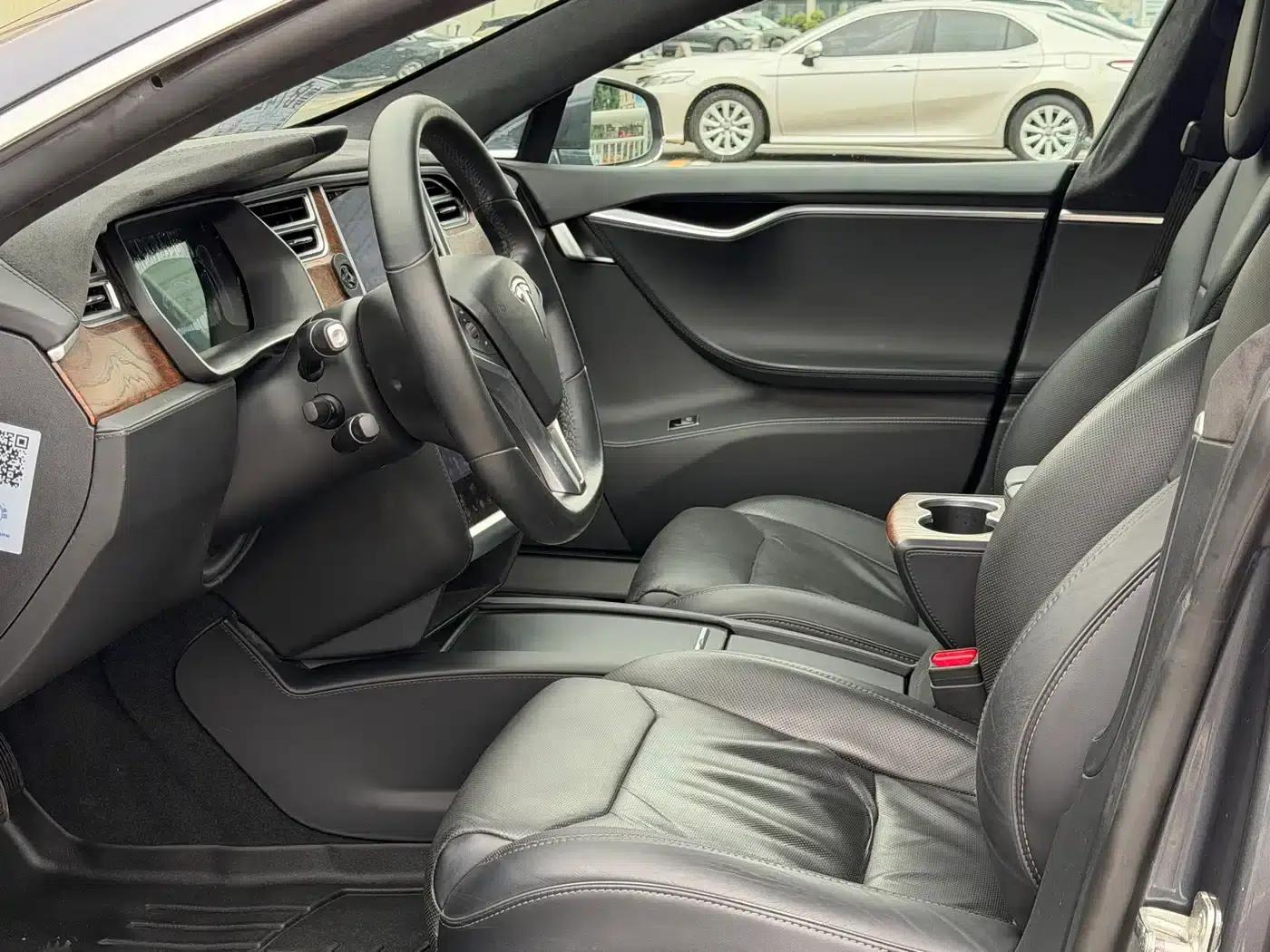 2016 Model S 90D — миниатюра 13