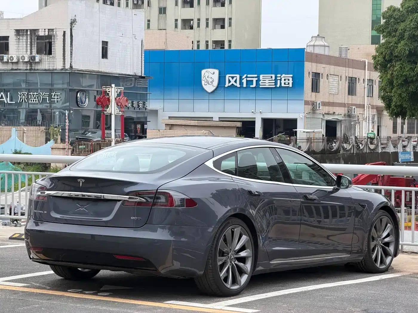 2016 Model S 90D — миниатюра 7