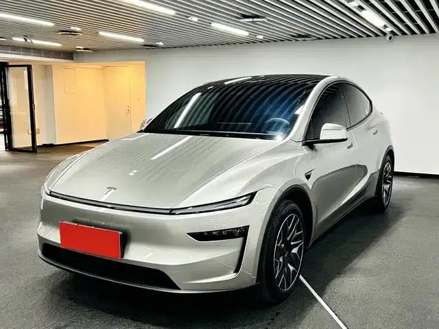 Model Y L 2025 Long Range All-Wheel Drive