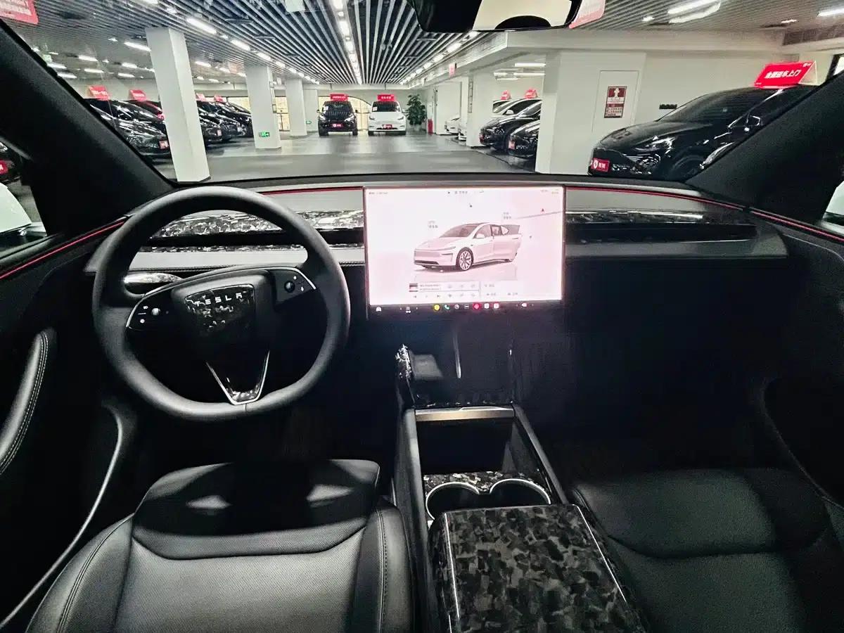 Model Y L 2025 Long Range All-Wheel Drive — миниатюра 10