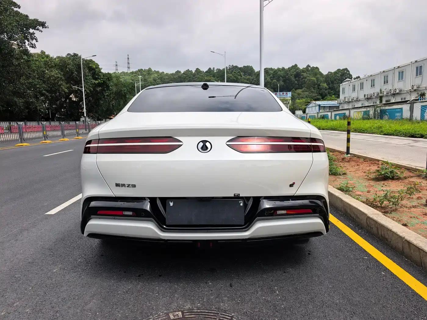 Denza Z9 2024 Model 1100km AWD Max Edition — миниатюра 3