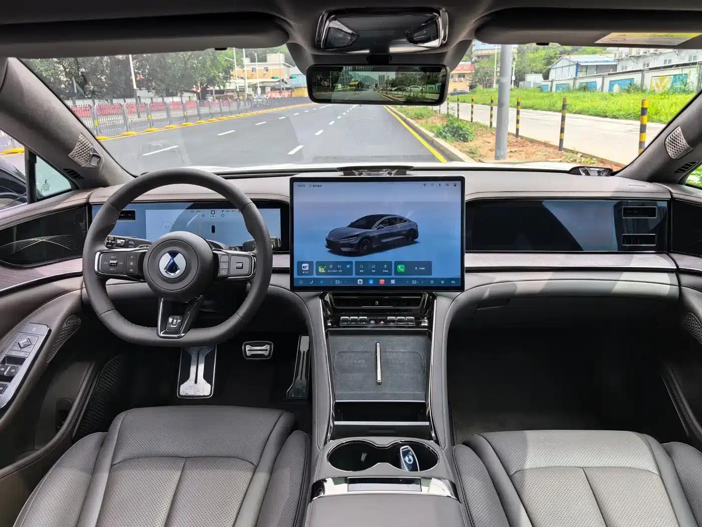 Denza Z9 2024 Model 1100km AWD Max Edition — миниатюра 5