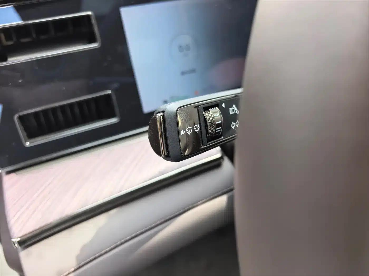 Denza Z9 2024 Model 1100km AWD Max Edition — миниатюра 8