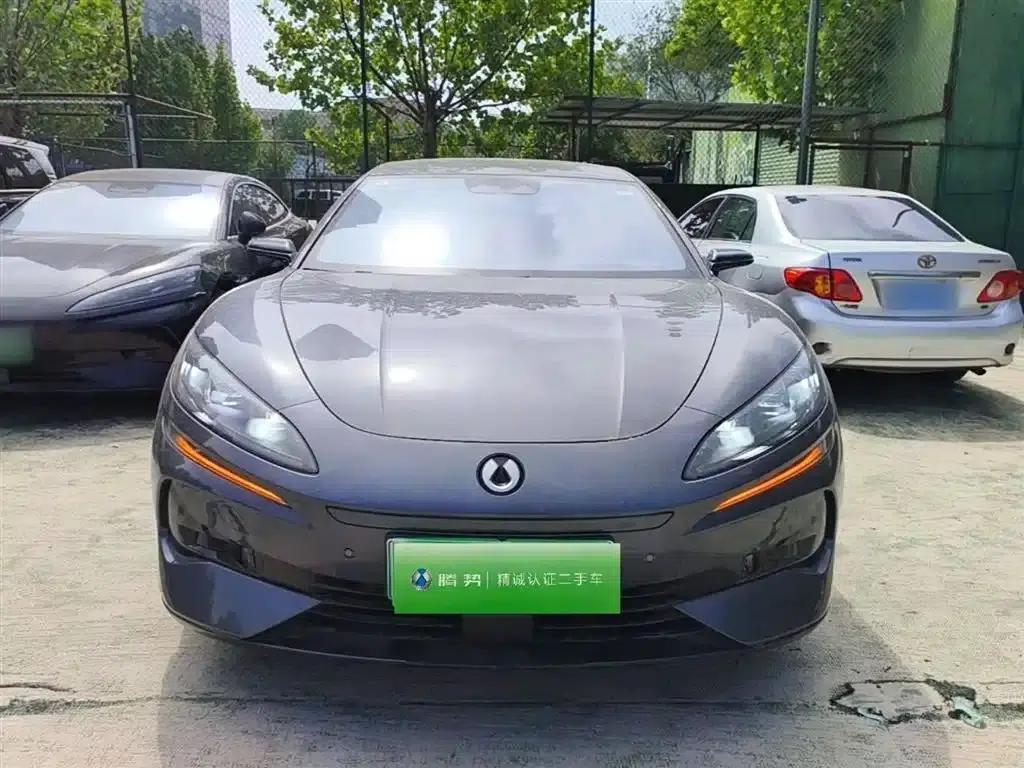 Denza Z9 2024 Model, 1100km Range, 4WD Ultra Edition — миниатюра 8