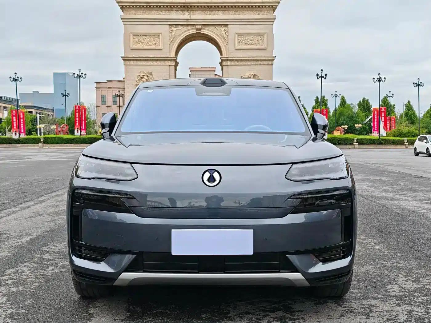 Denza N9 2025 Flagship Edition — миниатюра 2