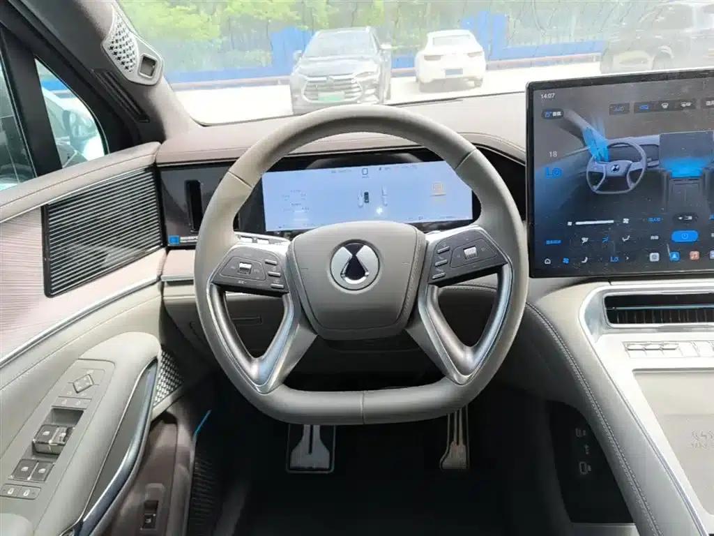 Denza N9 2025 Flagship Edition — миниатюра 11