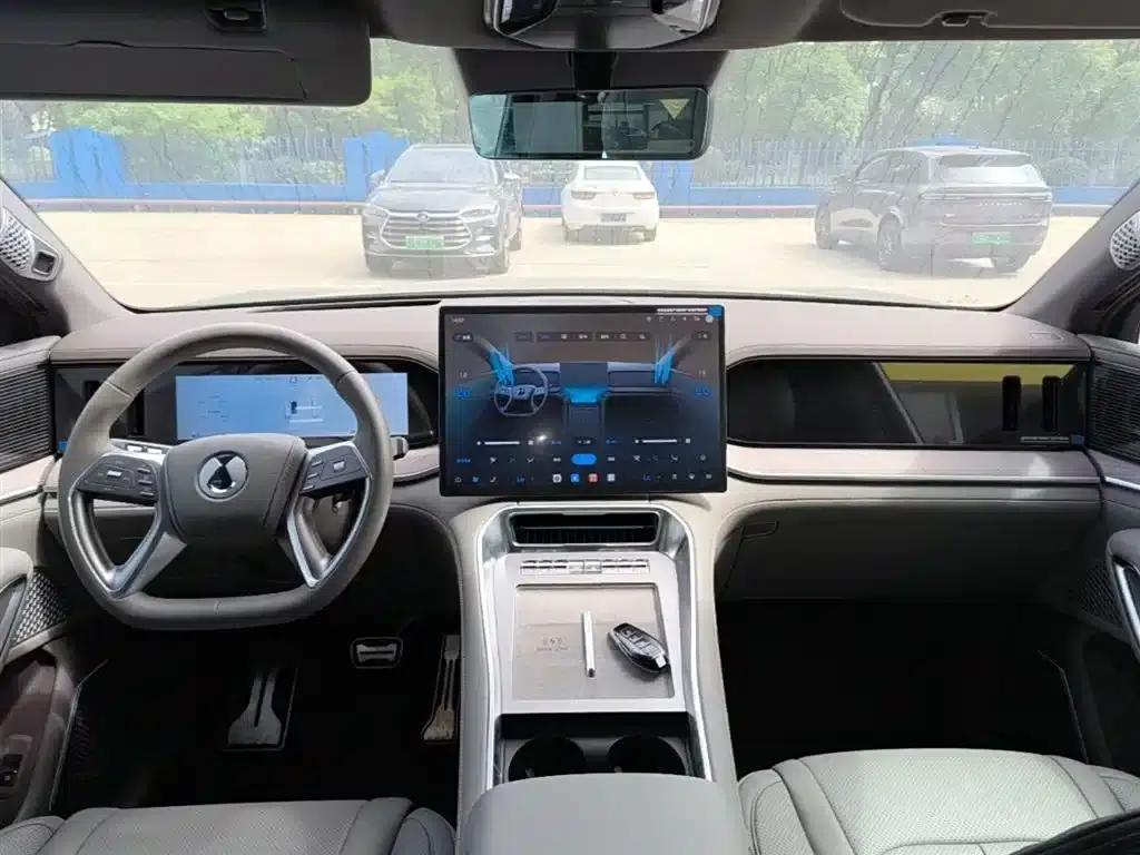 Denza N9 2025 Flagship Edition — миниатюра 10