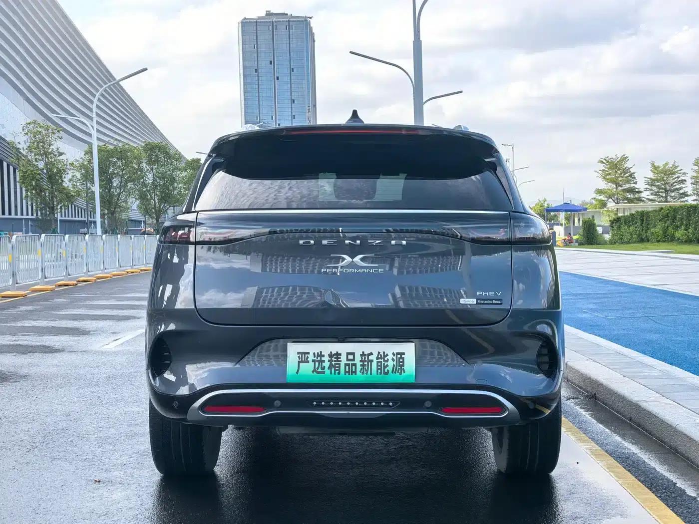 Denza X 2020 PHEV Classic Edition — миниатюра 22