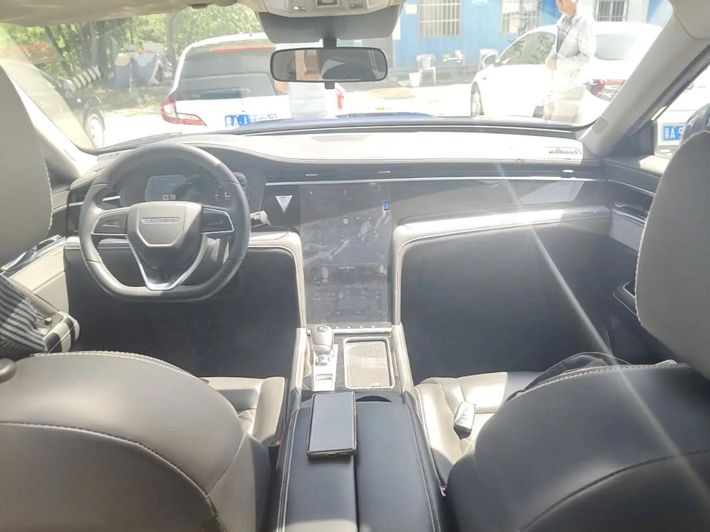 Venucia Star 2020 260T Automatic 48V Mild Hybrid Turbocharged Starry Edition — миниатюра 13