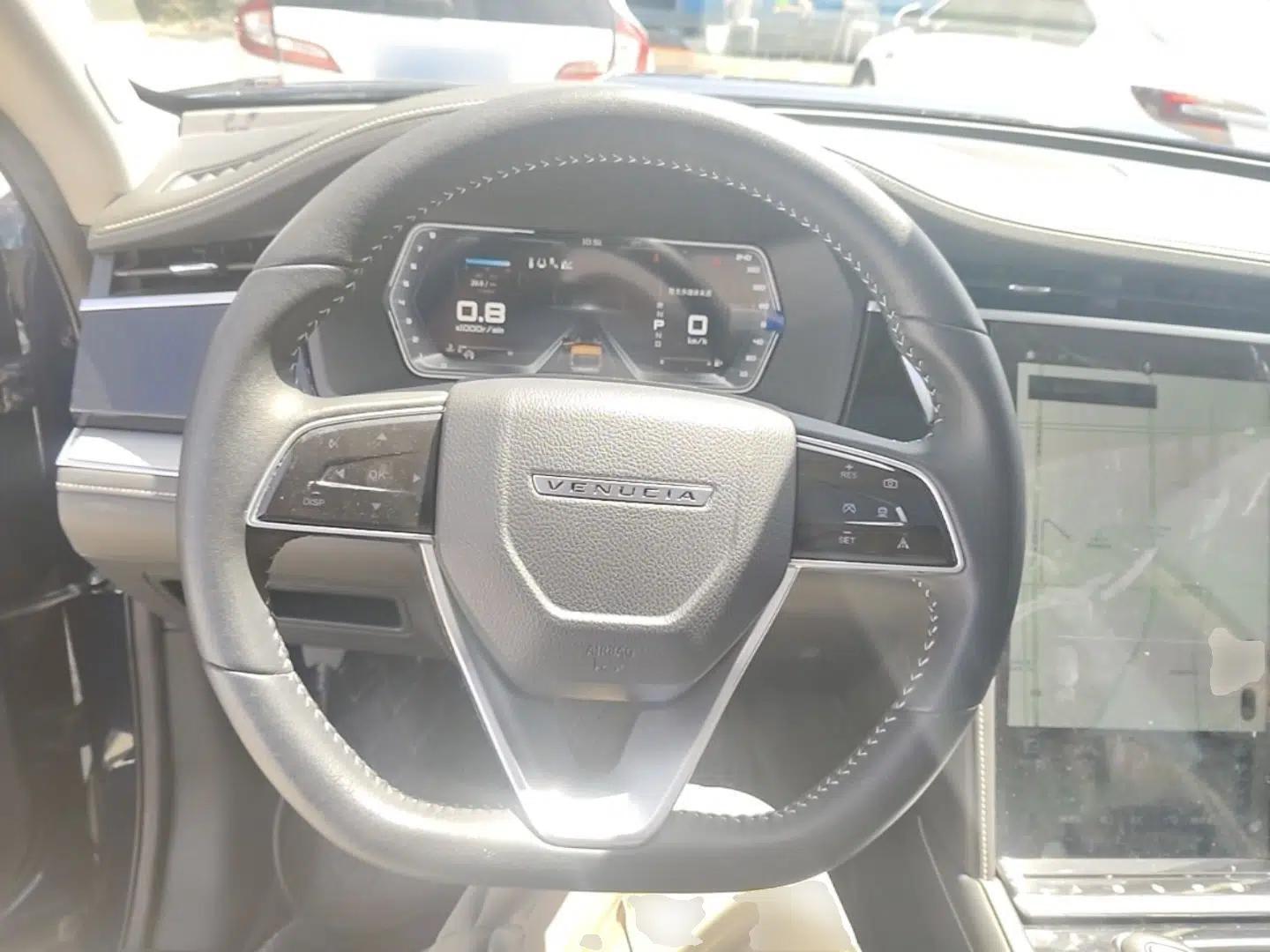 Venucia Star 2020 260T Automatic 48V Mild Hybrid Turbocharged Starry Edition — миниатюра 14