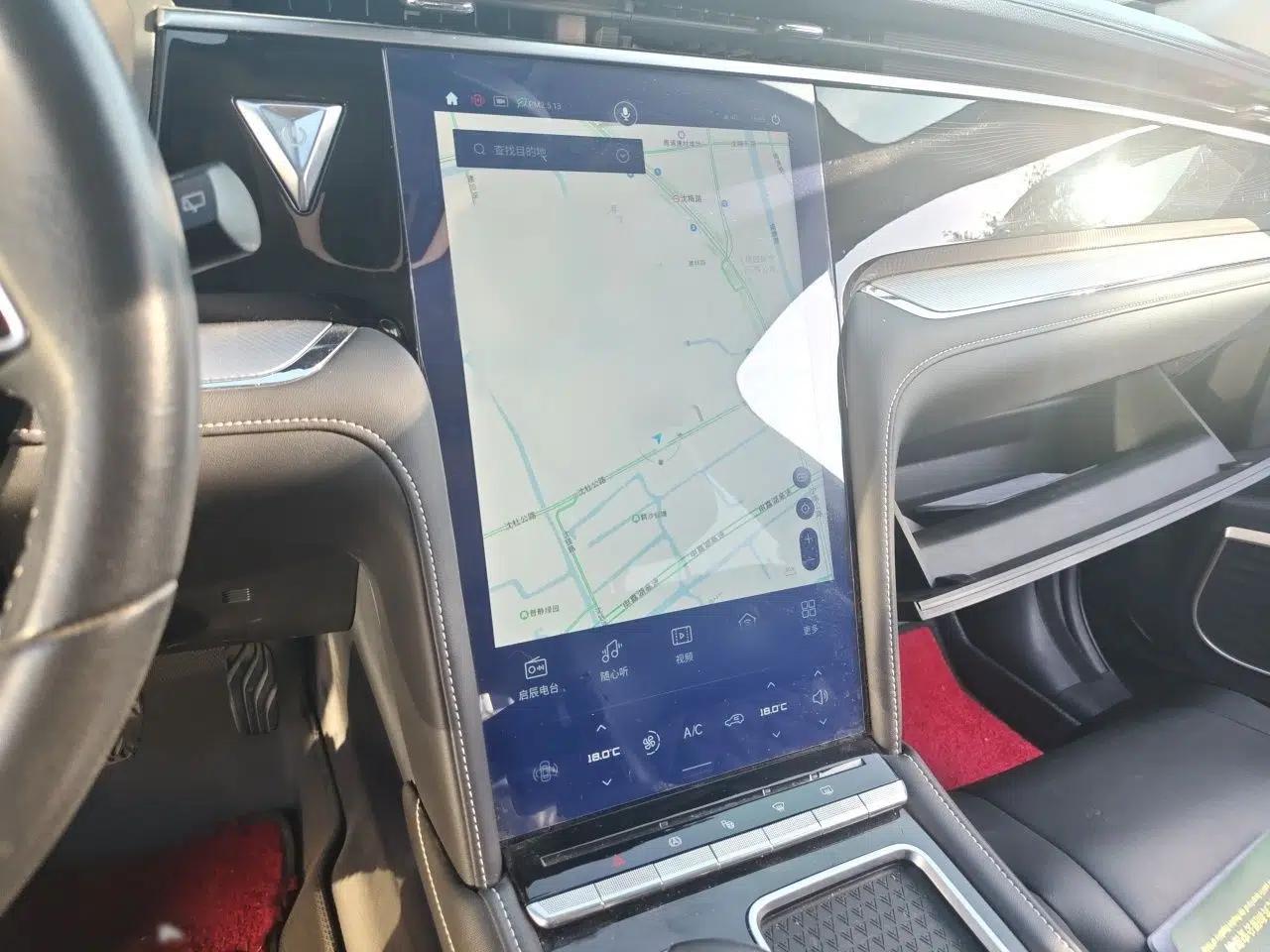 Venucia Star 2020 260T Automatic 48V Mild Hybrid Turbocharged Starry Edition — миниатюра 12