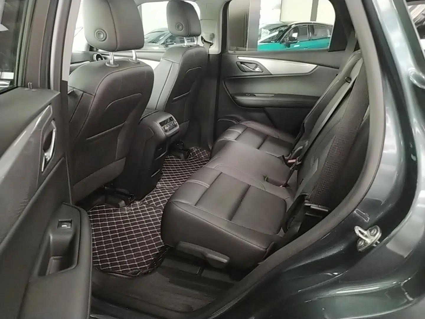 Chevrolet Blazer 2020 650T 7-Seater WEI Version — миниатюра 20