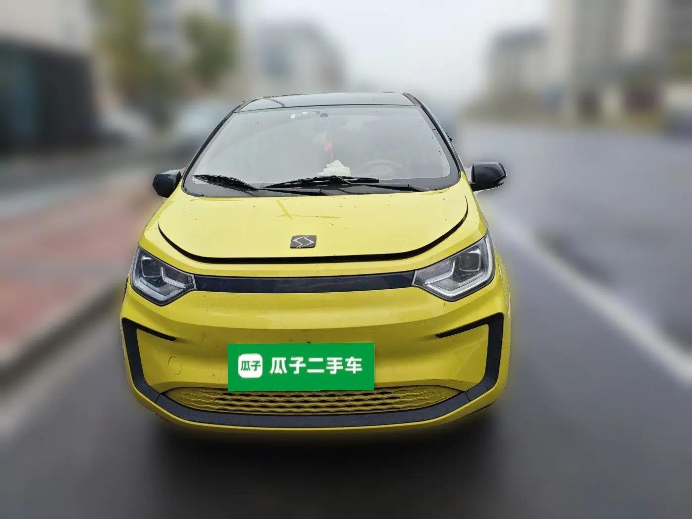SOL E10X 2021 302 km Range Fashion Edition 30.2 kWh — миниатюра 2