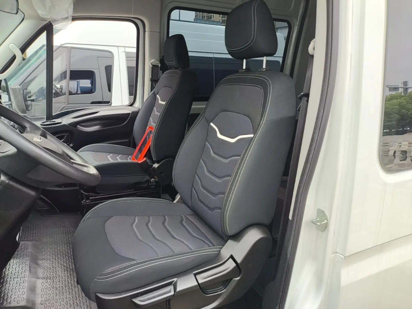 Iveco Eurocargo 2021 2.0T Manual Super-Rui Long Wheelbase Short Overhang High Roof Manual Doors F1A — миниатюра 17