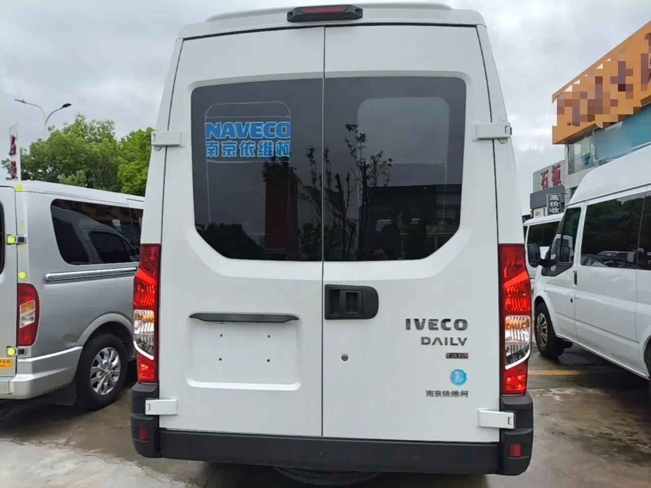 Iveco Eurocargo 2021 2.0T Manual Super-Rui Long Wheelbase Short Overhang High Roof Manual Doors F1A — миниатюра 3