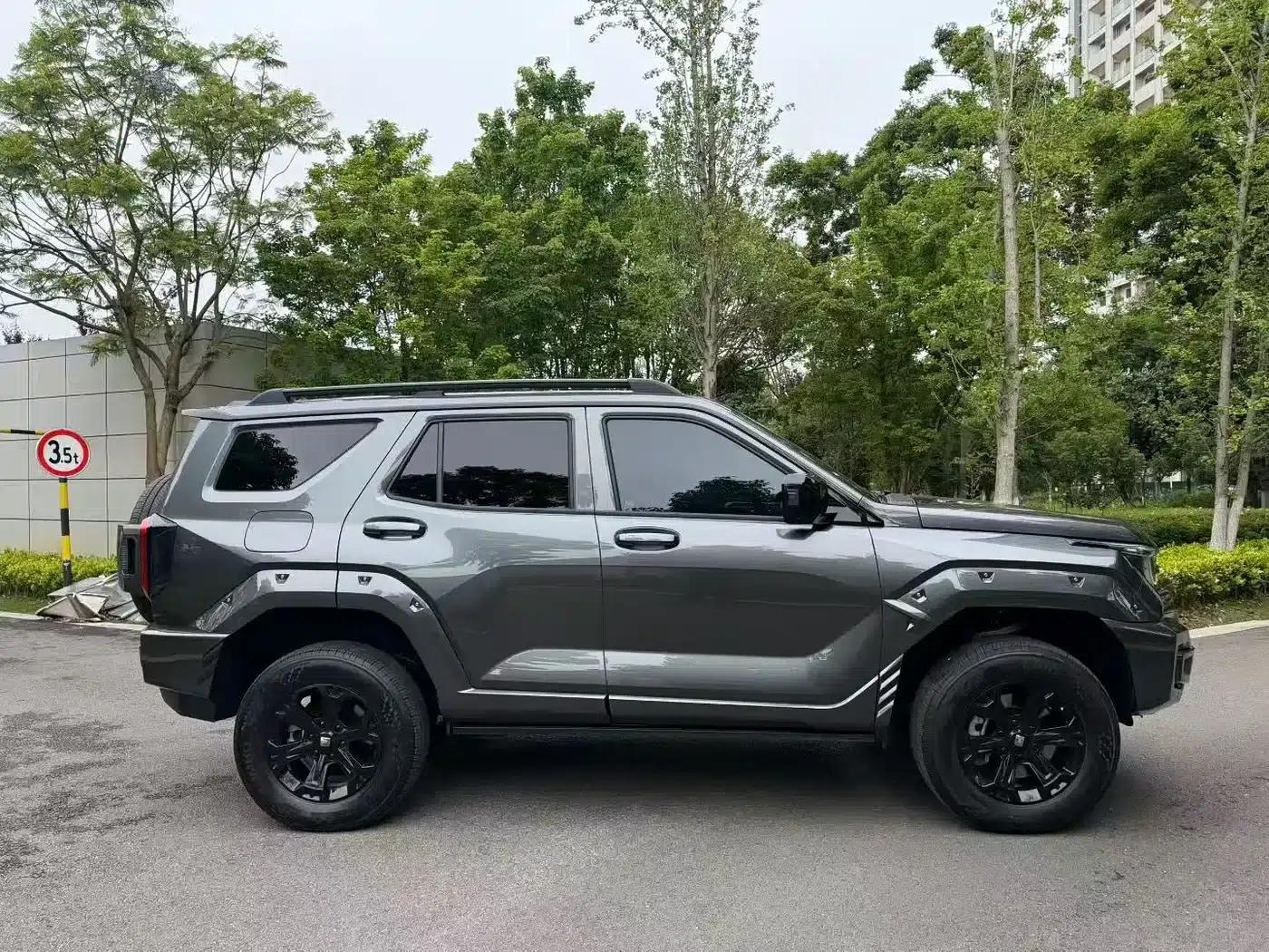 Tank 400 New Energy 2024 Hi4-T Off-Road Edition — миниатюра 2