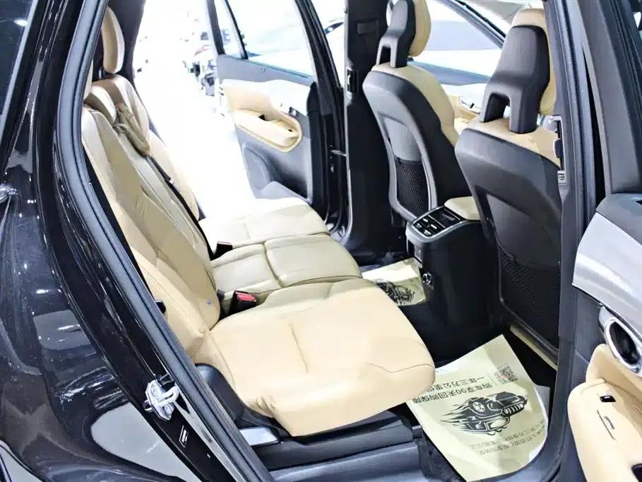 2016 Volvo XC90 T5 Smart Edition 7-seater — миниатюра 12