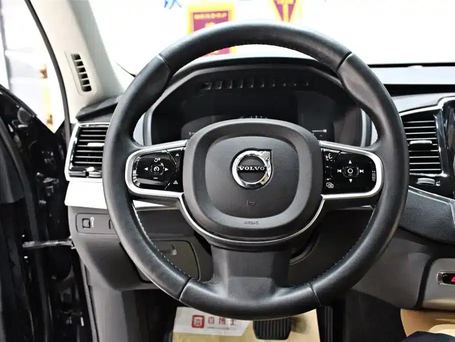 2016 Volvo XC90 T5 Smart Edition 7-seater — миниатюра 6