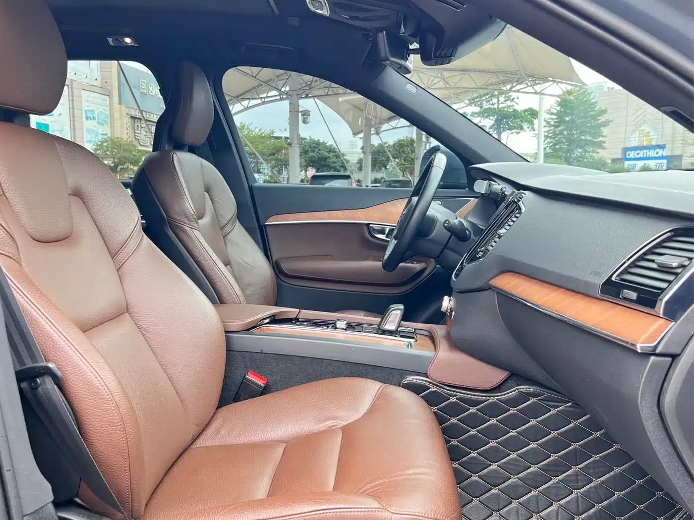 2021 Volvo XC90 B6 Inscription Luxury Edition 7-seater — миниатюра 12