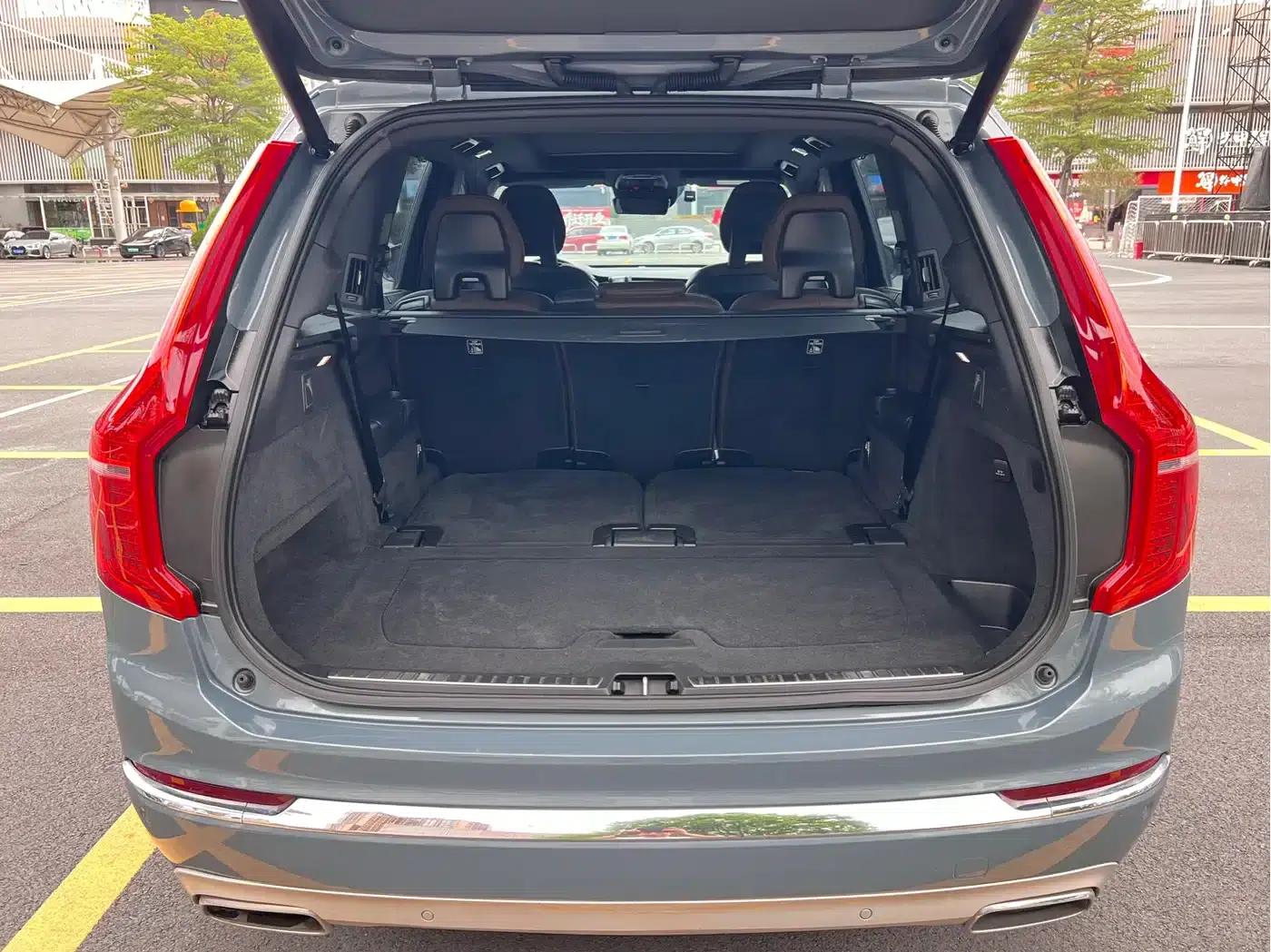 2021 Volvo XC90 B6 Inscription Luxury Edition 7-seater — миниатюра 10