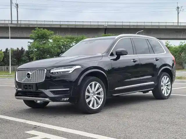 2017 Volvo XC90 T6 Inscription (5-seater)