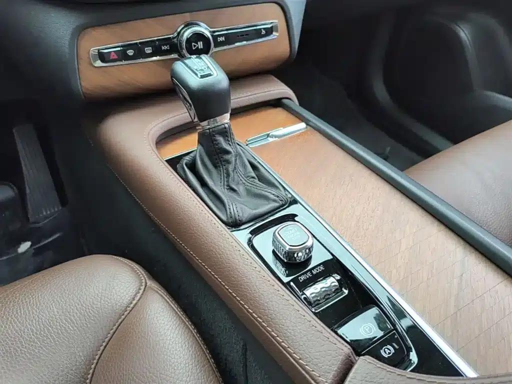 2019 Volvo XC90 T6 Smart Edition 7-seater (China VI Emission Standard) — миниатюра 14