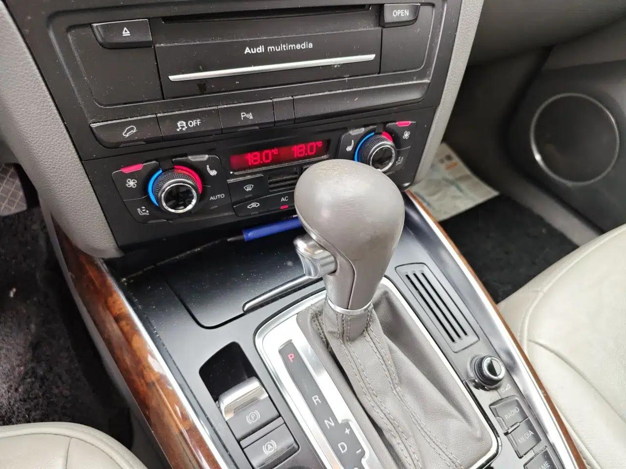 Audi Q5 2012 2.0TFSI Comfort Version — миниатюра 15