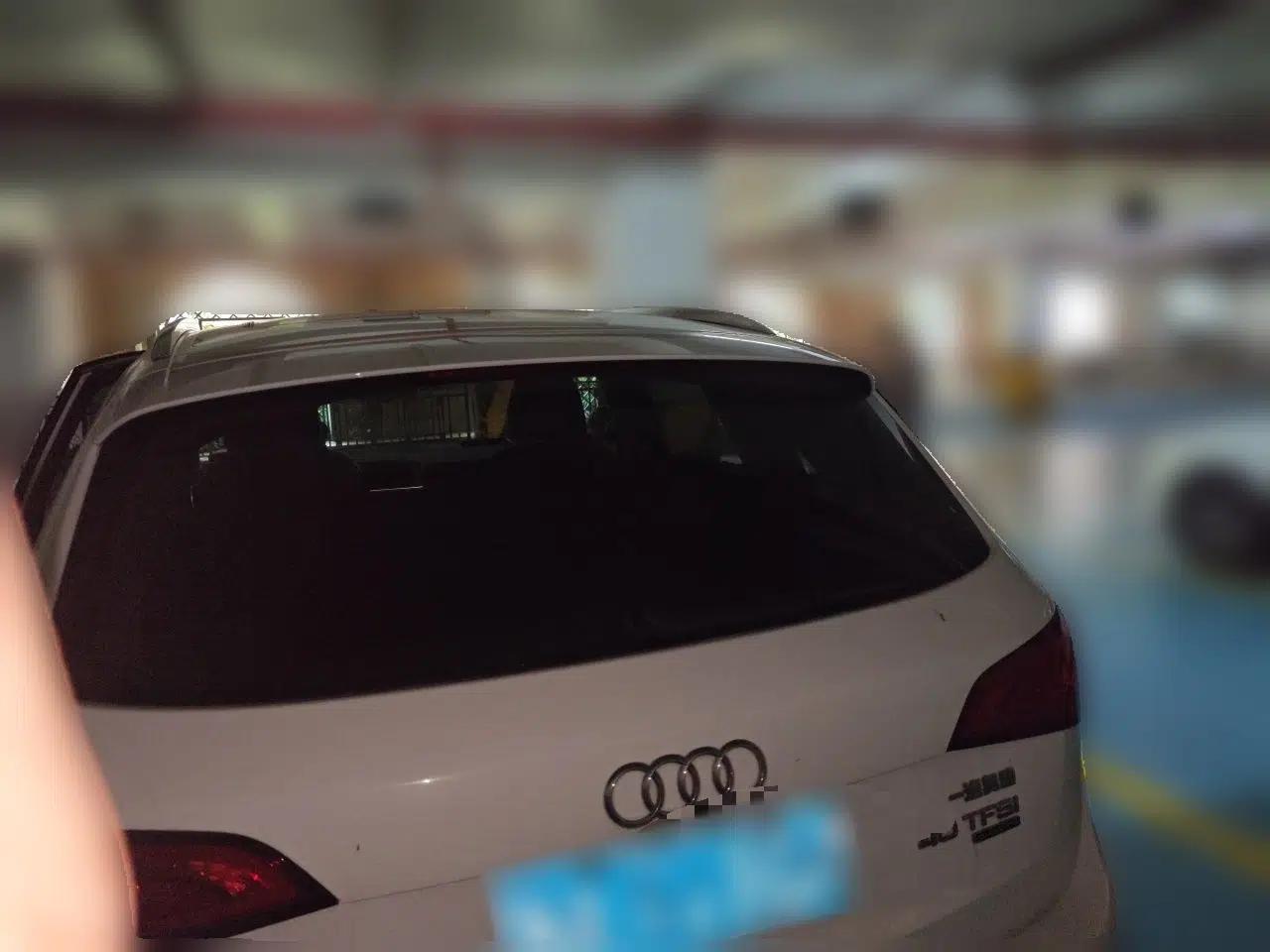 Audi Q5 2018 Collector's Edition 40 TFSI Technology Model — миниатюра 5