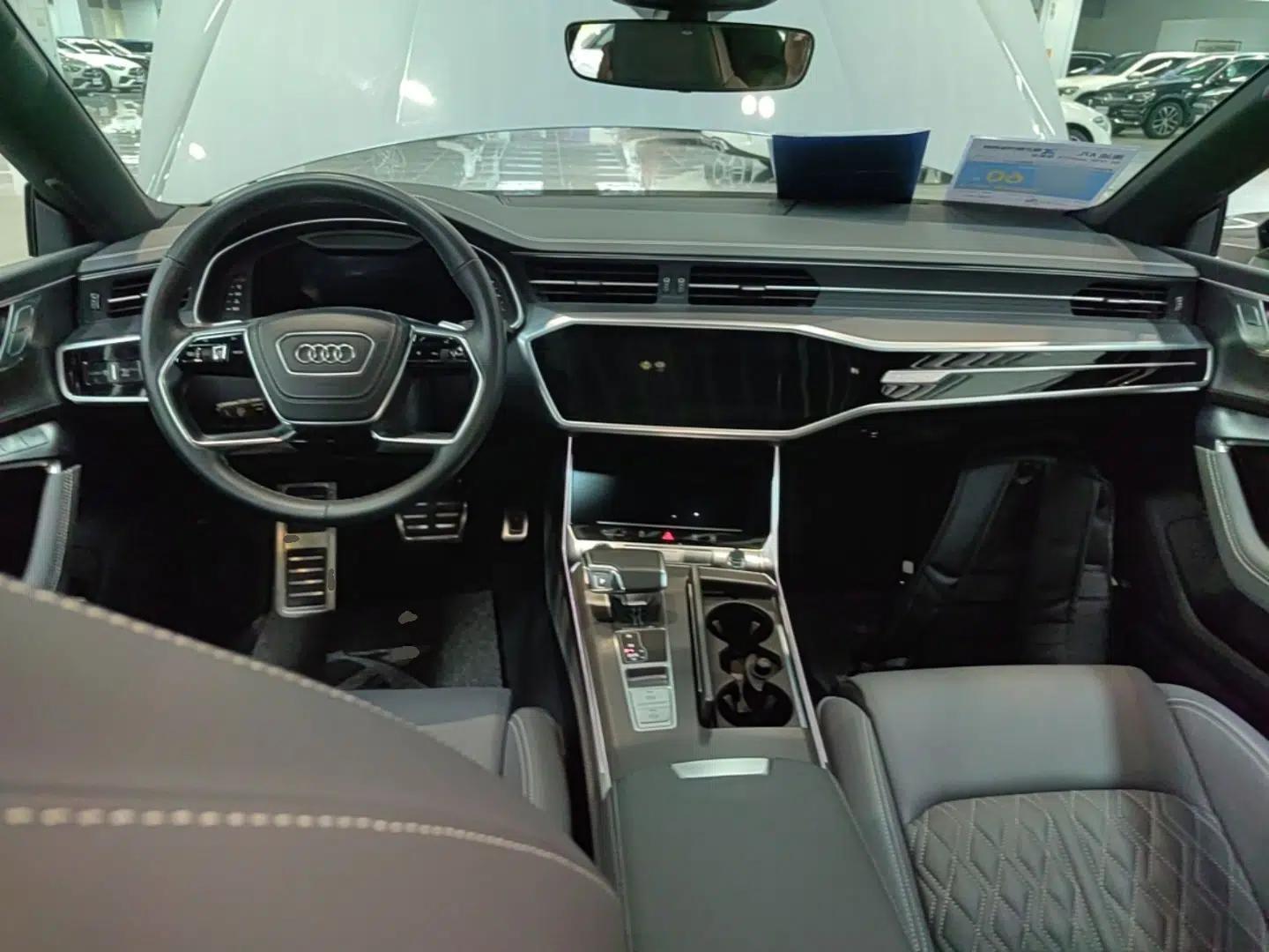 Audi A7L 2024 55 TFSI quattro Flagship Model — миниатюра 13