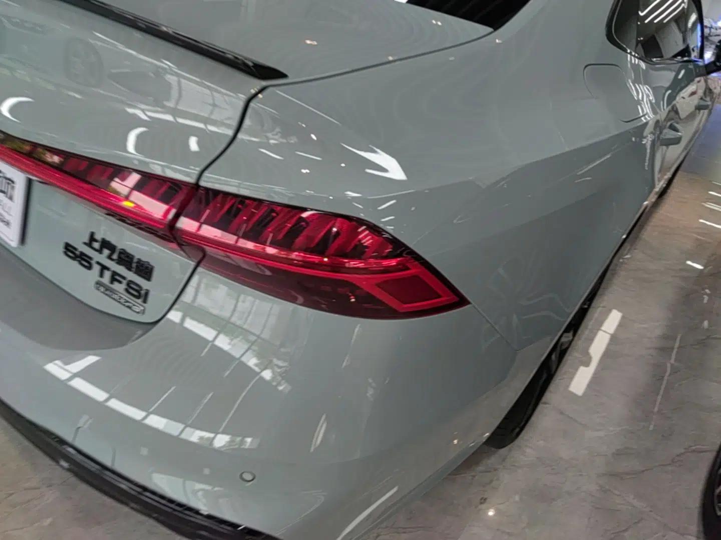 Audi A7L 2024 55 TFSI quattro Flagship Model — миниатюра 7