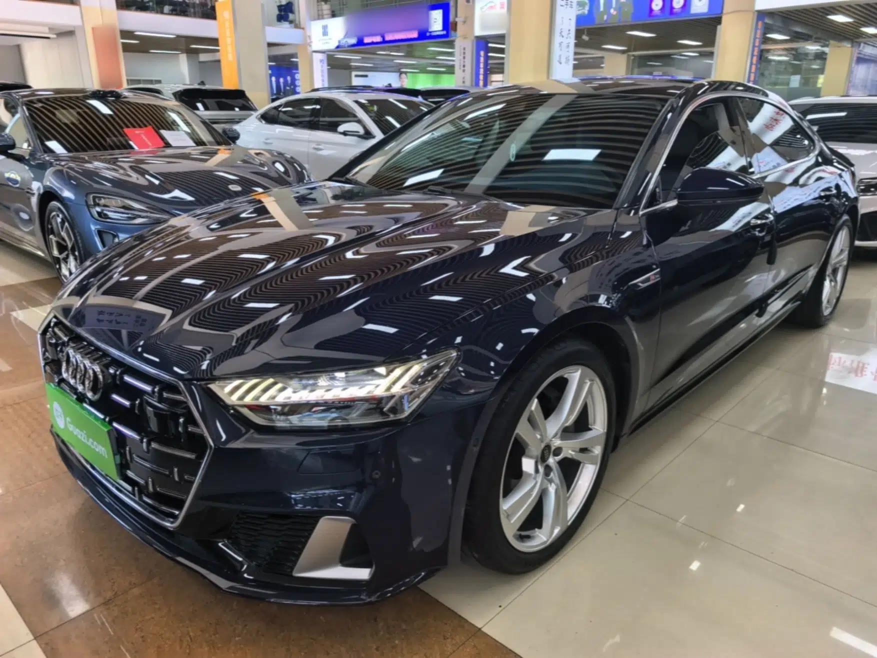 Audi A7L 2024 45TFSI quattro S-line Visionary Edition Flow Crystal Package — миниатюра 1