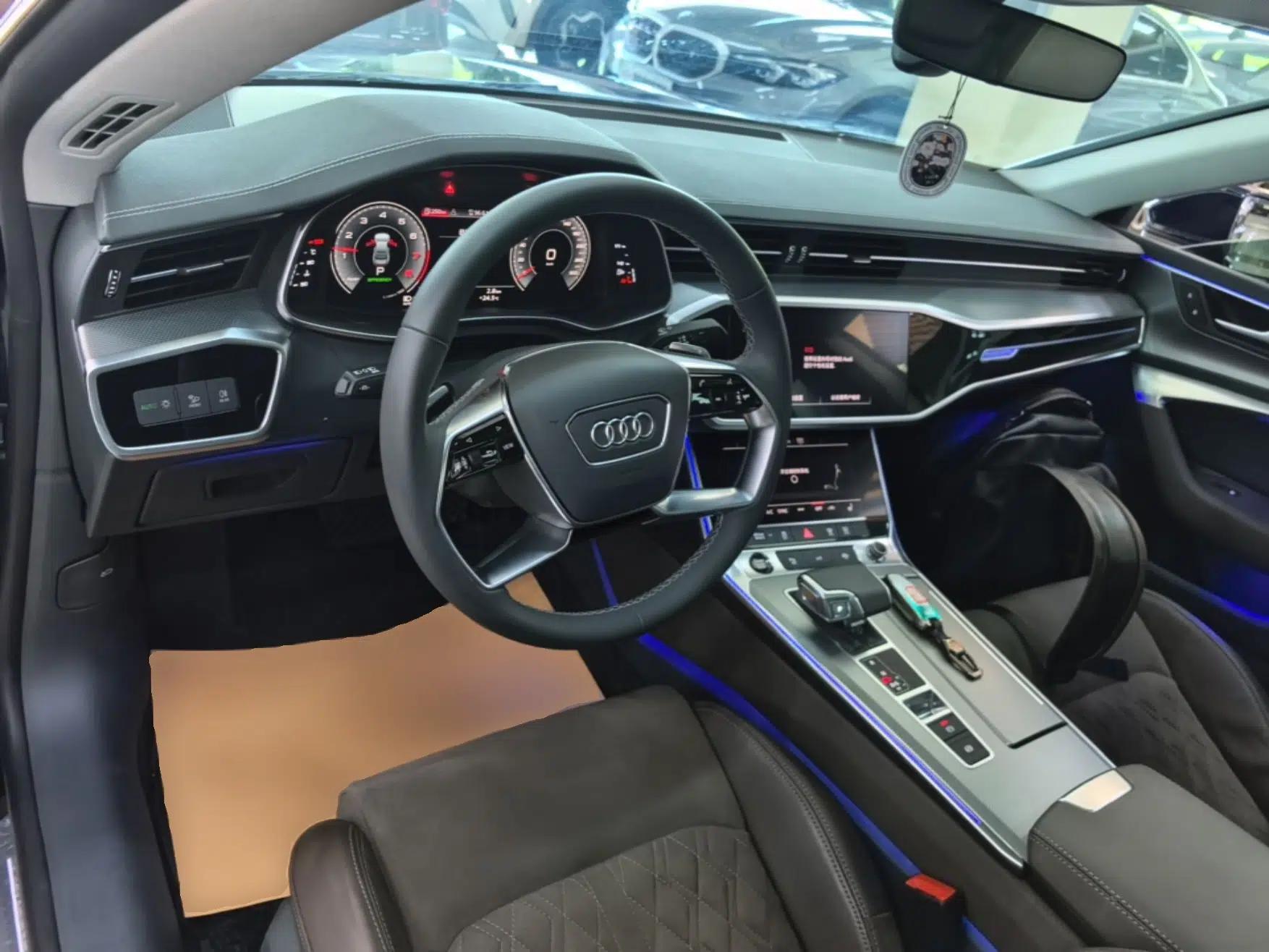 Audi A7L 2024 45TFSI quattro S-line Visionary Edition Flow Crystal Package — миниатюра 13