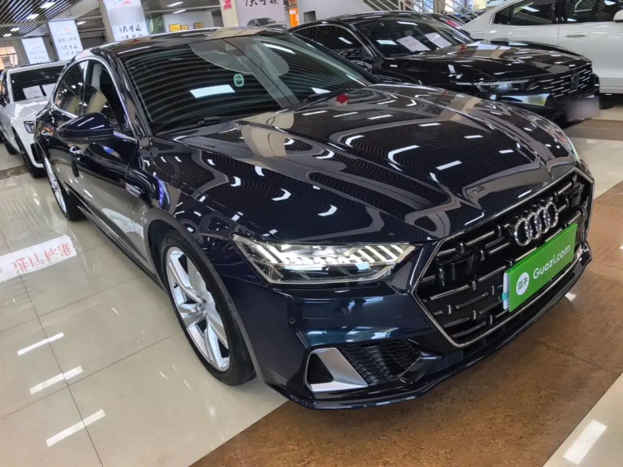 Audi A7L 2024 45TFSI quattro S-line Visionary Edition Flow Crystal Package — миниатюра 3