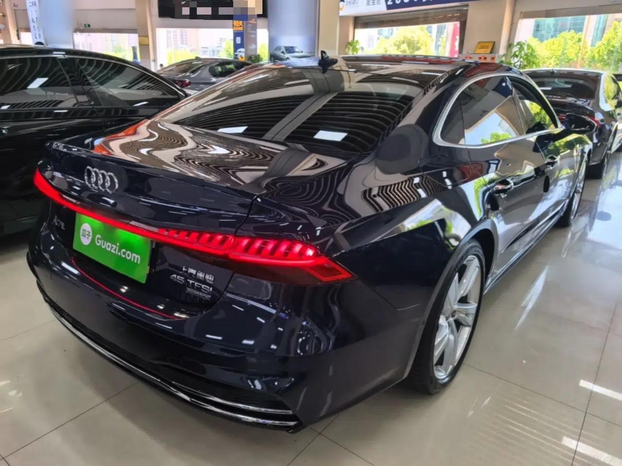 Audi A7L 2024 45TFSI quattro S-line Visionary Edition Flow Crystal Package — миниатюра 6