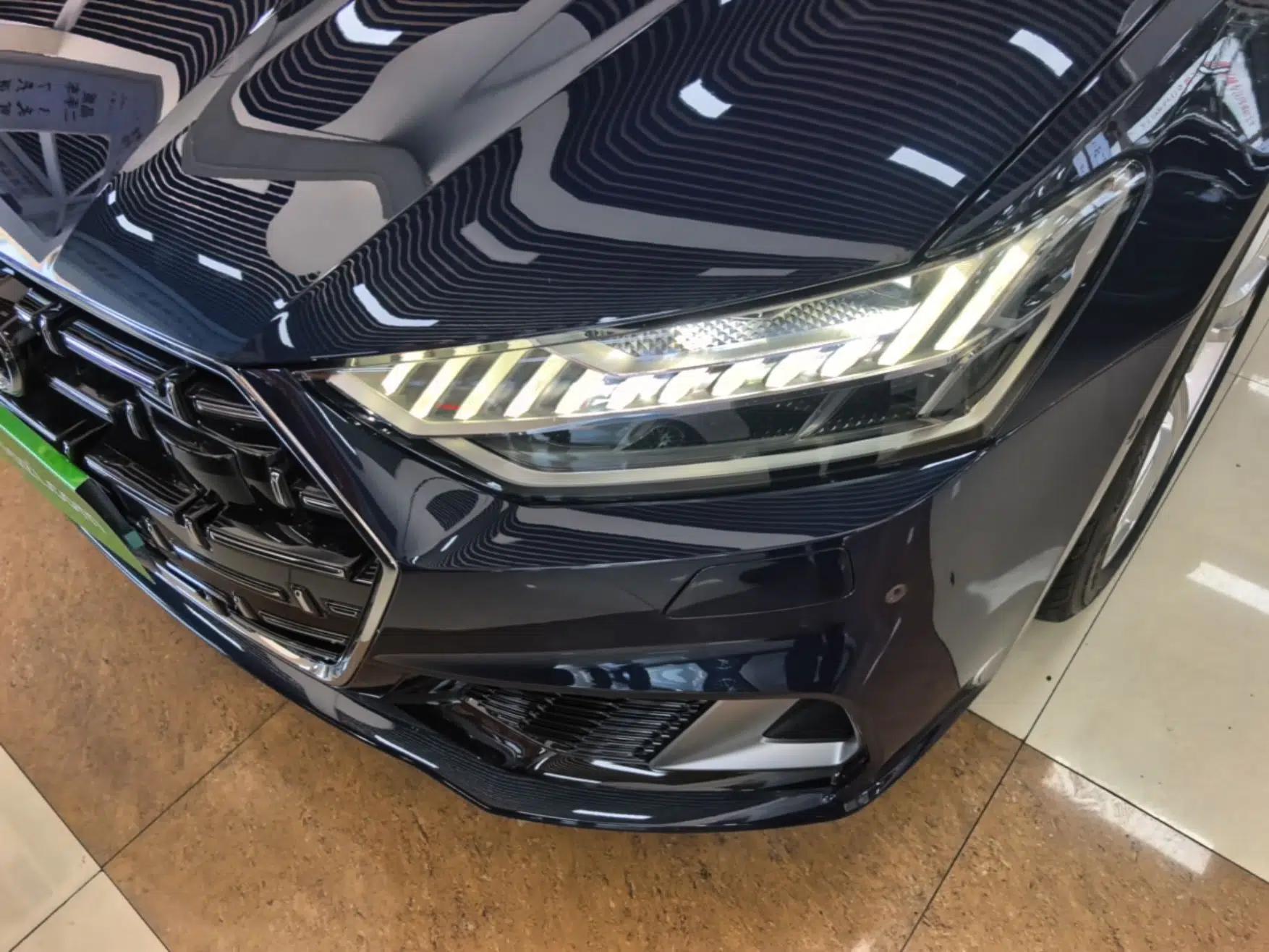 Audi A7L 2024 45TFSI quattro S-line Visionary Edition Flow Crystal Package — миниатюра 9