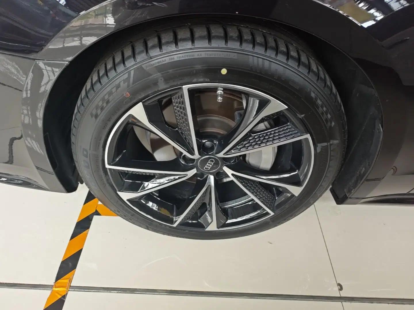 Audi A7L 2022 45 TFSI S-line Dream-Building Edition — миниатюра 8