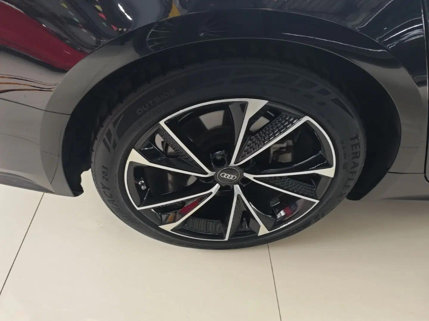 Audi A7L 2022 45 TFSI S-line Dream-Building Edition — миниатюра 10