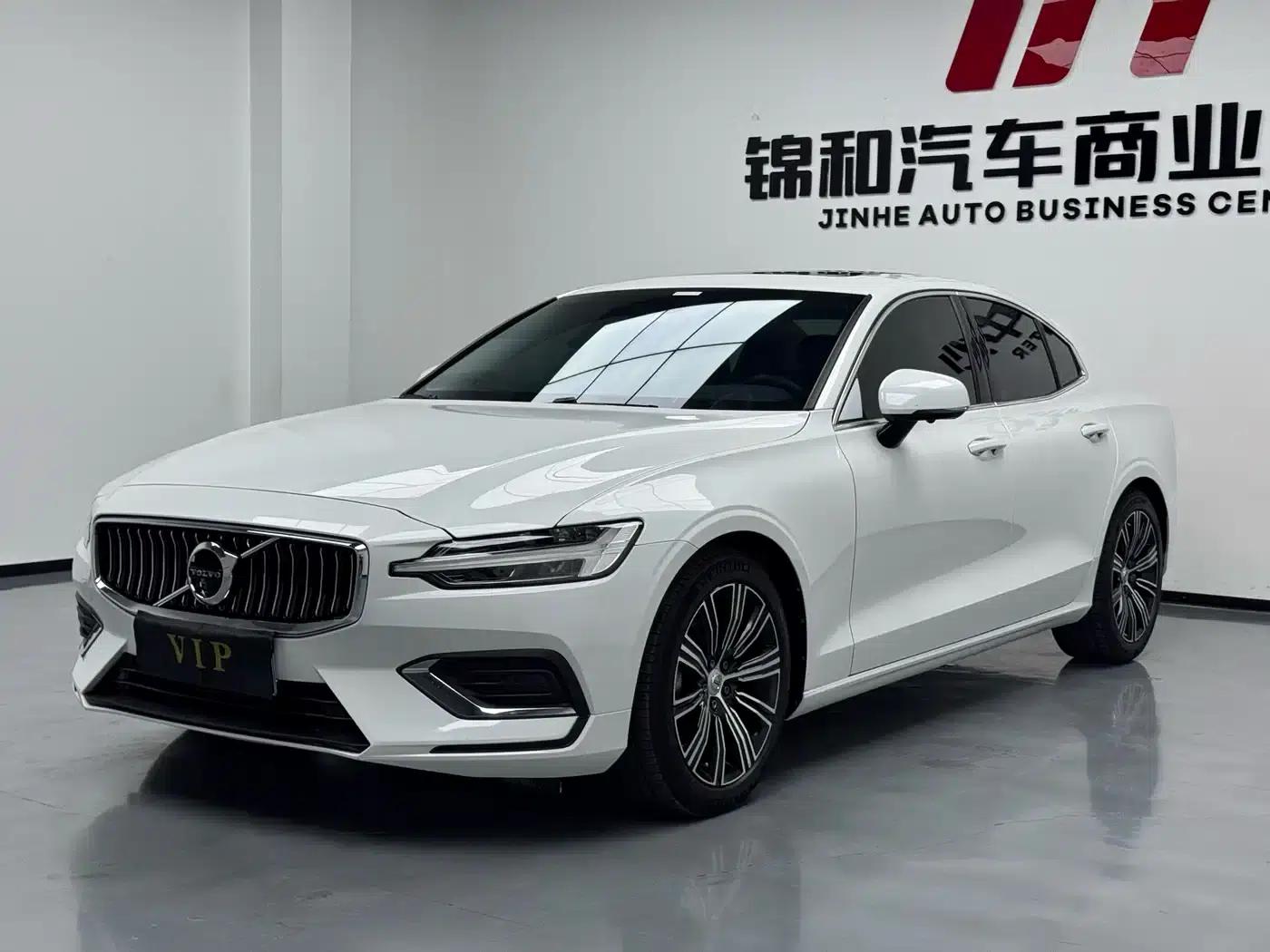 Volvo S60 2020 T4 Smart Sport Edition — миниатюра 1