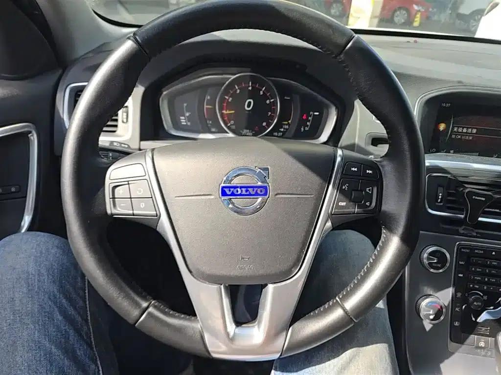 2016 Volvo S60L T5 Smart Edition — миниатюра 17