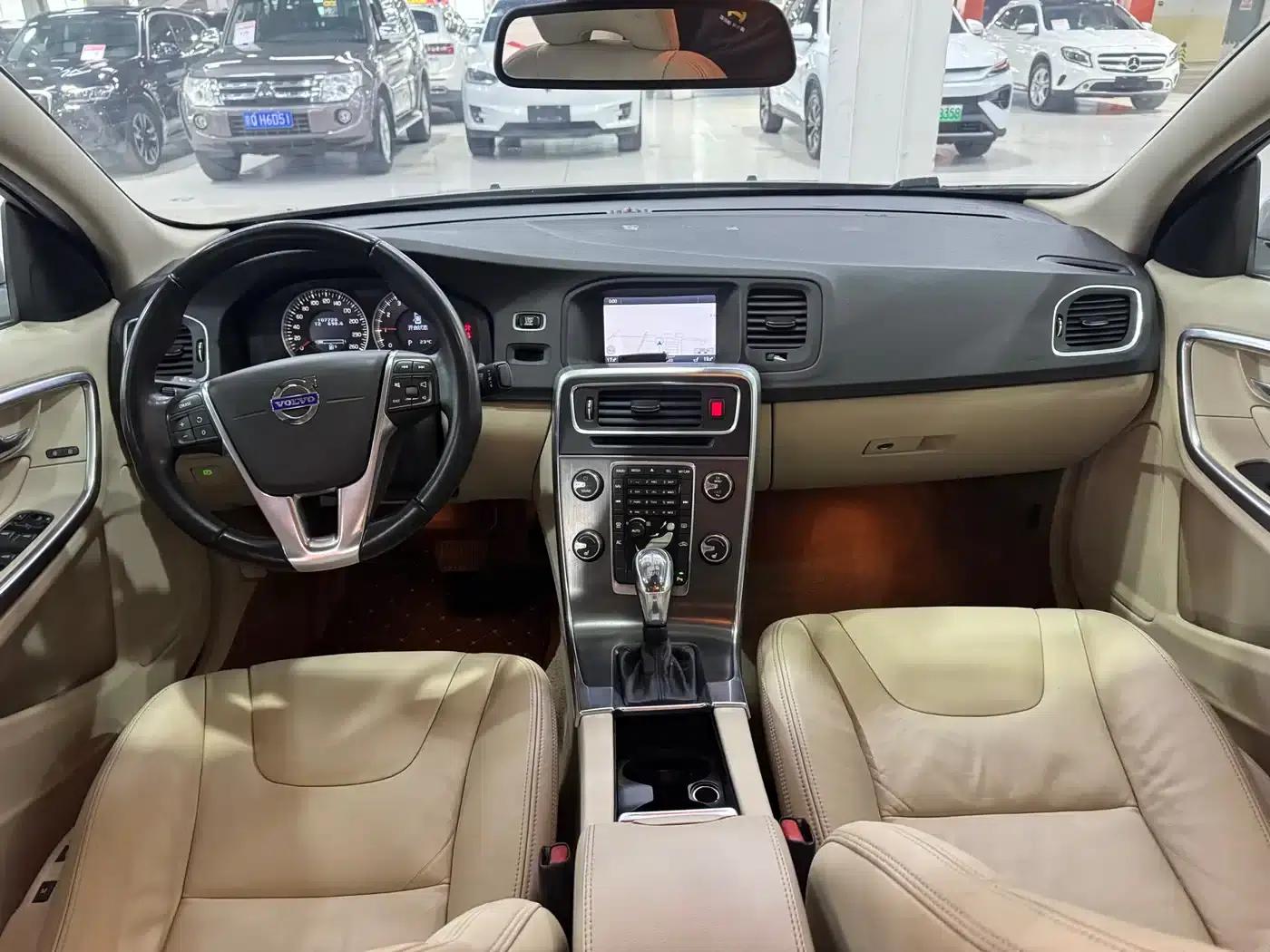 2013 Volvo S60 T5 Comfort Edition (Imported) — миниатюра 6