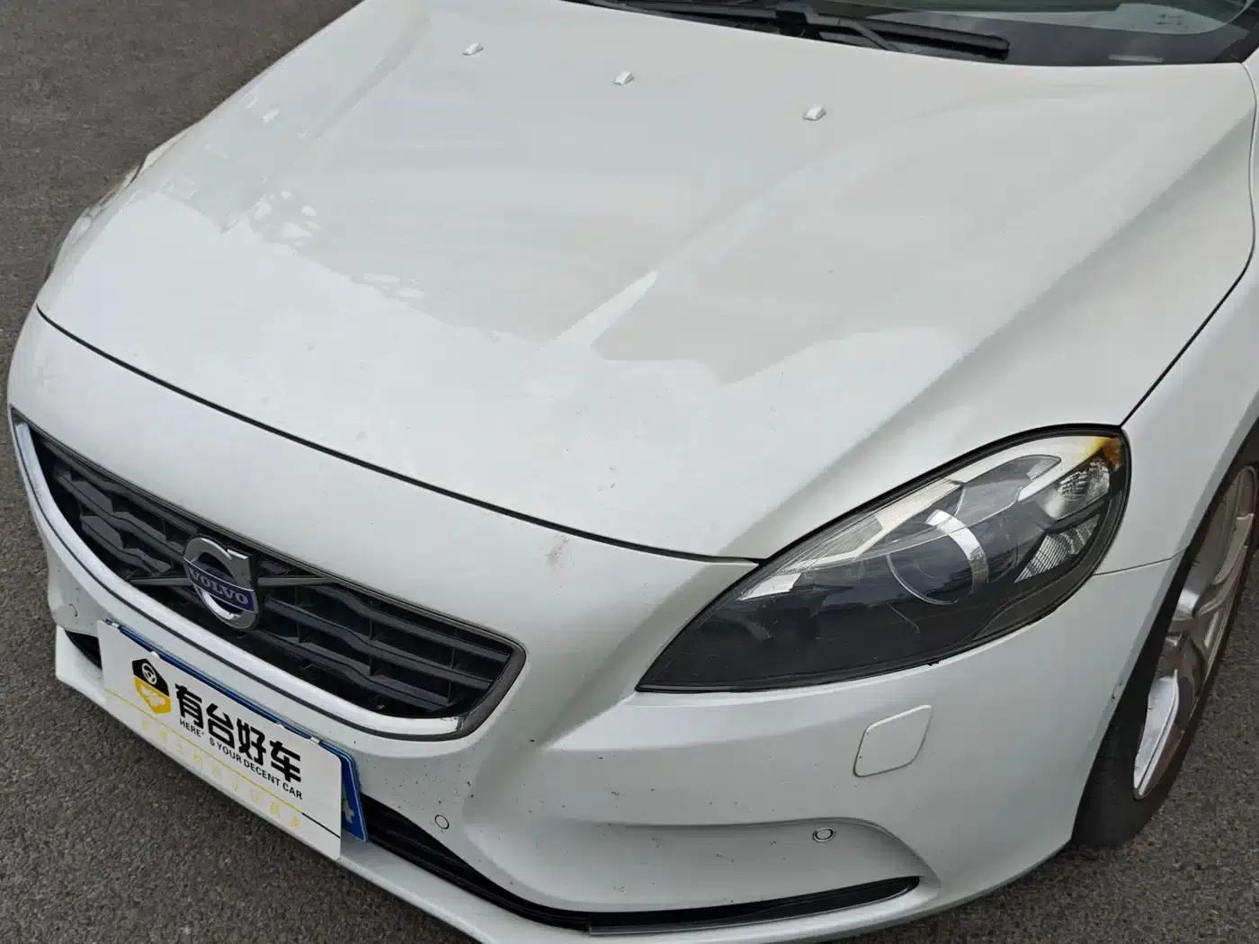 2014 Volvo V40 2.0T Smart Edition — миниатюра 3
