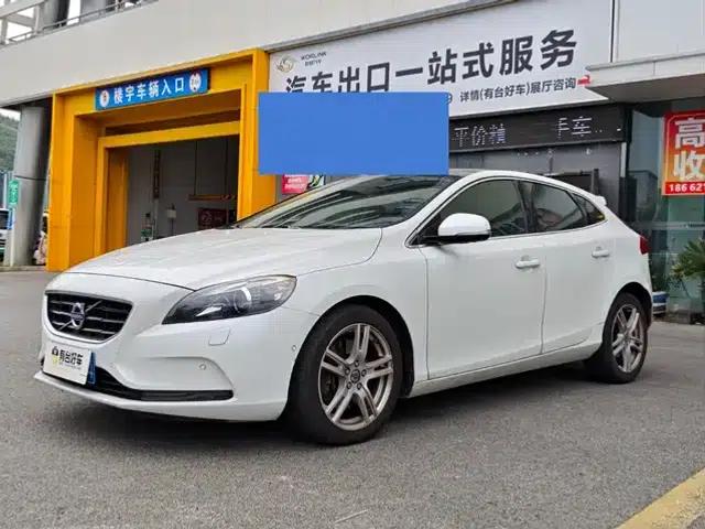 2014 Volvo V40 2.0T Smart Edition
